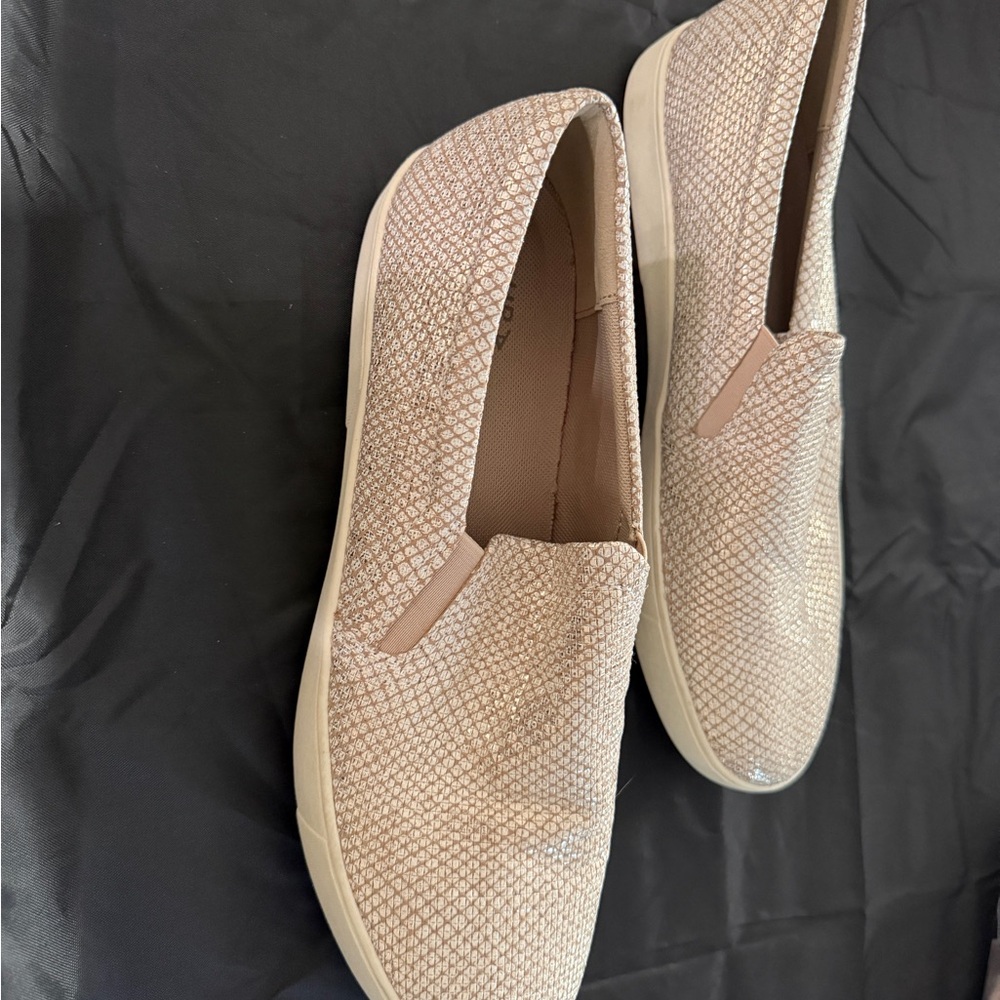 Naturalizer Women's Slip-On Sneakers in Blush Pink